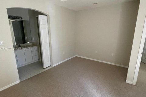 Condominio en venta en Cutler Bay, Florida, 2 dormitorios, 105.91 m2 № 1958073 - foto 8