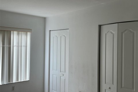 Купить кондоминиум в Майами, Флорида 2 спальни, 91.97м2, № 2013815 - фото 11