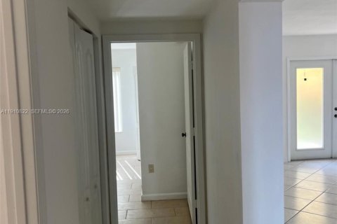 Купить кондоминиум в Майами, Флорида 2 спальни, 91.97м2, № 2013815 - фото 7