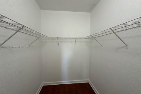 Снять в аренду кондоминиум в Хомстед, Флорида 3 спальни, 110.93м2, № 1982820 - фото 16