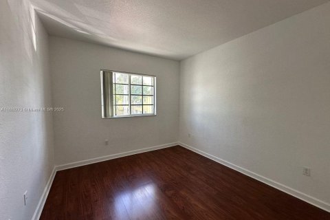 Снять в аренду кондоминиум в Хомстед, Флорида 3 спальни, 110.93м2, № 1982820 - фото 18