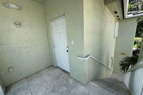 Снять в аренду кондоминиум в Хомстед, Флорида 3 спальни, 110.93м2, № 1982820 - фото 4