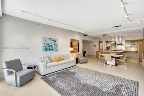 Condo in Key Biscayne, Florida, 2 bedrooms  № 1967800 - photo 4