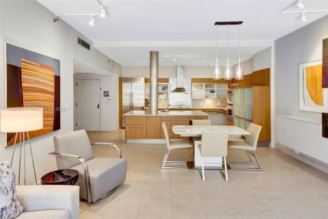 Condo in Key Biscayne, Florida, 2 bedrooms  № 1967800 - photo 5