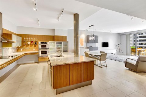 Condo in Key Biscayne, Florida, 2 bedrooms  № 1967800 - photo 7