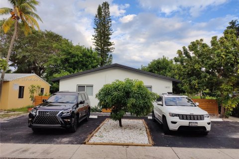 Casa en Fort Lauderdale, Florida 2 dormitorios, 102.19 m2 № 2010441