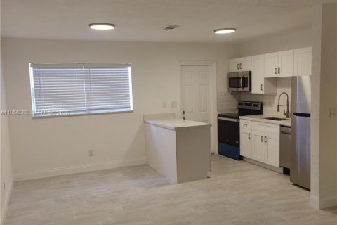 Casa en alquiler en Fort Lauderdale, Florida, 2 dormitorios, 102.19 m2 № 2010441 - foto 15