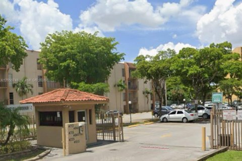 Condo in Miami, Florida, 2 bedrooms  № 2168078