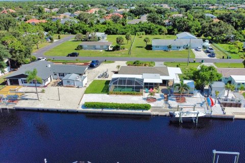 House in Englewood, Florida 2 bedrooms, 79.15 sq.m. № 1898820 - photo 24