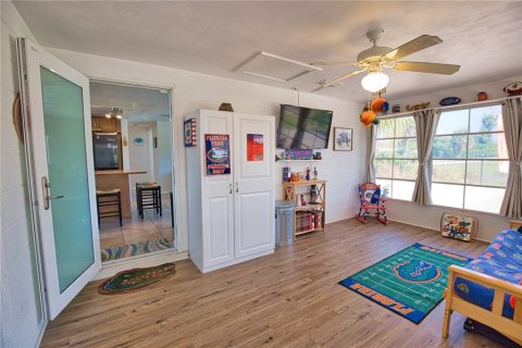 House in Englewood, Florida 2 bedrooms, 79.15 sq.m. № 1898820 - photo 2
