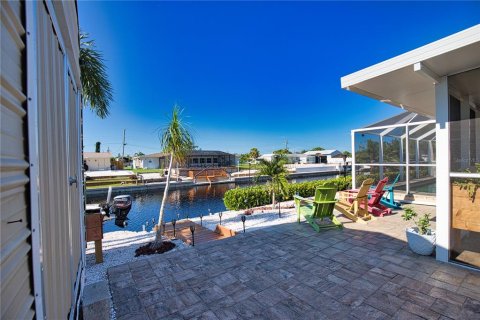 House in Englewood, Florida 2 bedrooms, 79.15 sq.m. № 1898820 - photo 19