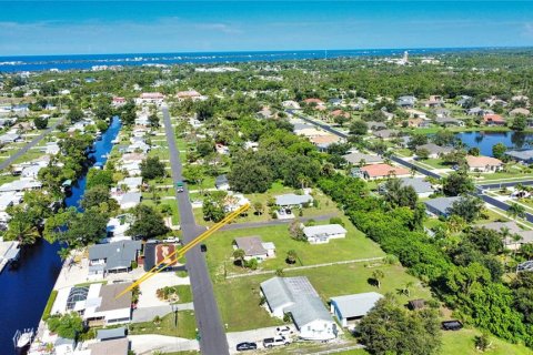 House in Englewood, Florida 2 bedrooms, 79.15 sq.m. № 1898820 - photo 25