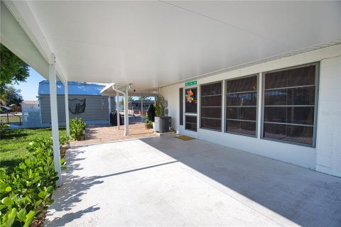 House in Englewood, Florida 2 bedrooms, 79.15 sq.m. № 1898820 - photo 20