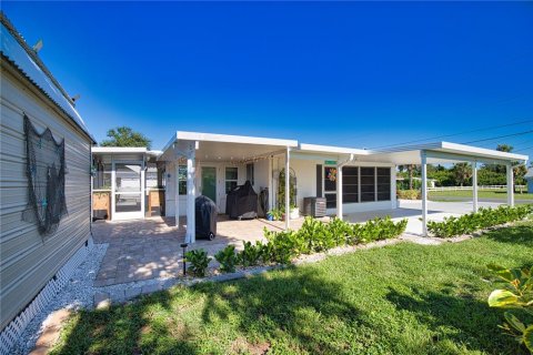 House in Englewood, Florida 2 bedrooms, 79.15 sq.m. № 1898820 - photo 22