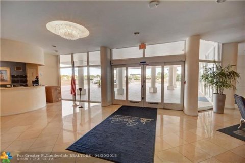 Condo in Fort Lauderdale, Florida, 2 bedrooms  № 2085947 - photo 26