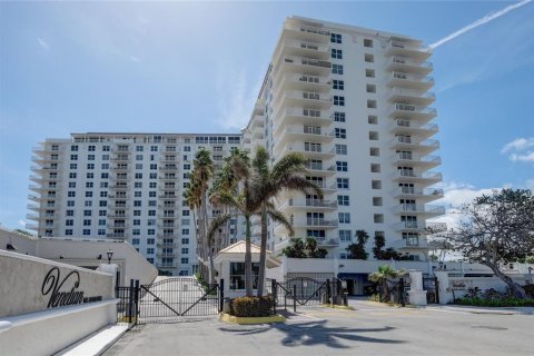 Condo in Fort Lauderdale, Florida, 2 bedrooms  № 2085947 - photo 23