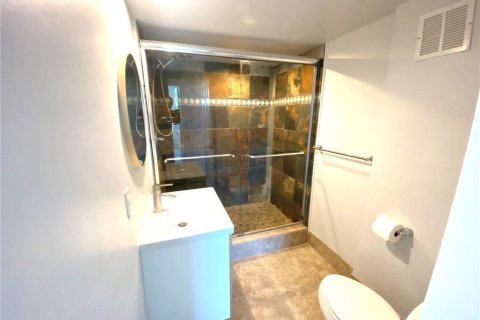 Condo in Fort Lauderdale, Florida, 2 bedrooms  № 2085947 - photo 16