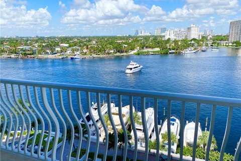 Condo in Fort Lauderdale, Florida, 2 bedrooms  № 2085947 - photo 3