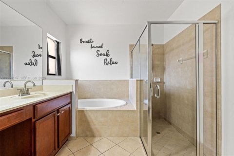 House in Homestead, Florida 4 bedrooms, 201.78 sq.m. № 2066103 - photo 21