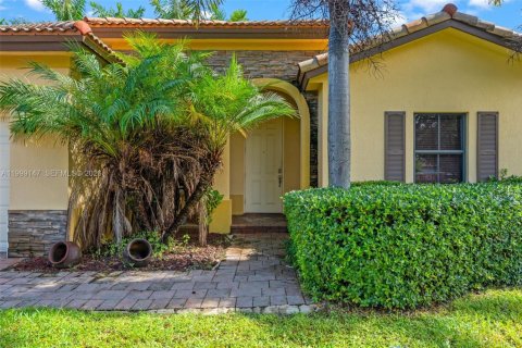 House in Homestead, Florida 4 bedrooms, 201.78 sq.m. № 2066103 - photo 3