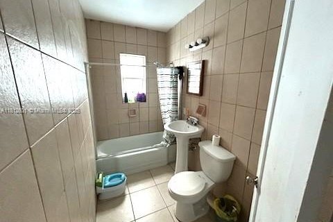 Propiedad comercial en venta en Miami, Florida, 160.16 m2 № 1945005 - foto 8