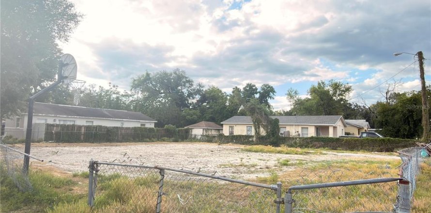 Terreno en Tampa, Florida № 2098943