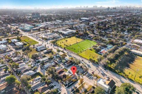 Propiedad comercial en venta en Hollywood, Florida, 148.09 m2 № 2025621 - foto 20