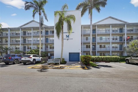 Condominio en alquiler en Pembroke Pines, Florida, 2 dormitorios, 110.74 m2 № 2057729 - foto 26