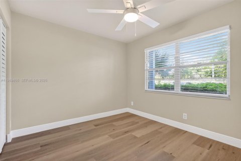 Condominio en alquiler en Pembroke Pines, Florida, 2 dormitorios, 110.74 m2 № 2057729 - foto 11