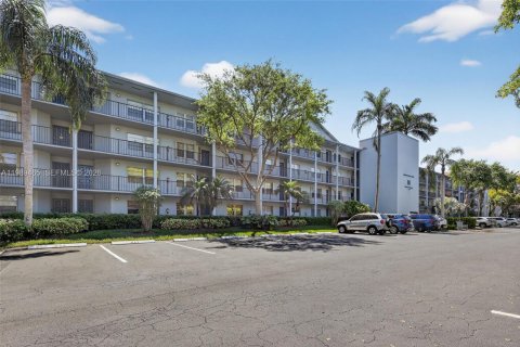 Condominio en alquiler en Pembroke Pines, Florida, 2 dormitorios, 110.74 m2 № 2057729 - foto 28