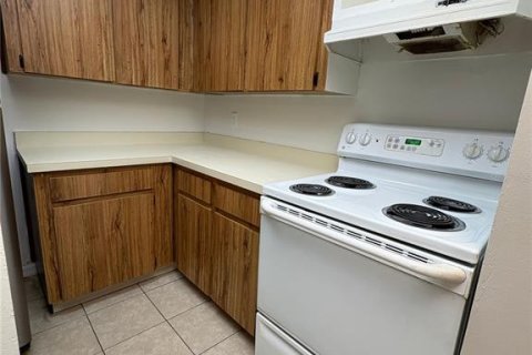 Copropriété à louer à Deltona, Floride: 2 chambres, 83.33 m2 № 2167023 - photo 6