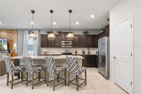 House in Davenport, Florida 8 bedrooms, 373.93 sq.m. № 1903753 - photo 6