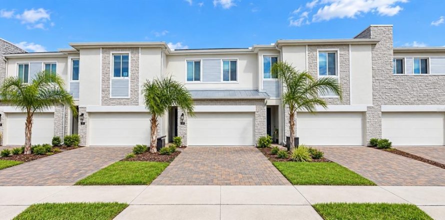 Touwnhouse à Davenport, Floride 3 chambres, 173.17 m2 № 2373756