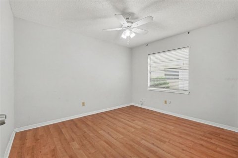 House in Tampa, Florida 3 bedrooms, 156.45 sq.m. № 2220485 - photo 25