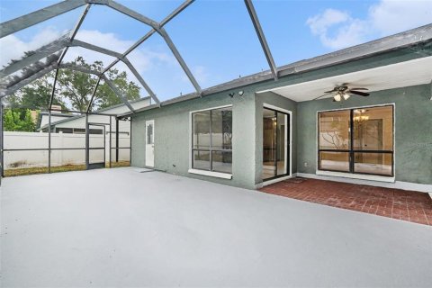 House in Tampa, Florida 3 bedrooms, 156.45 sq.m. № 2220485 - photo 30