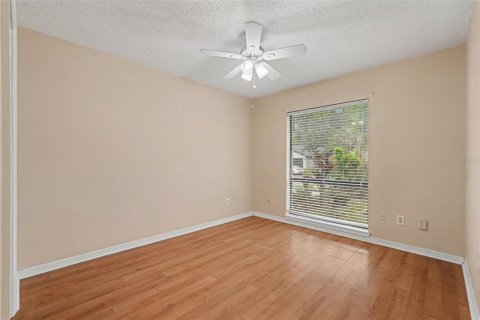 House in Tampa, Florida 3 bedrooms, 156.45 sq.m. № 2220485 - photo 28