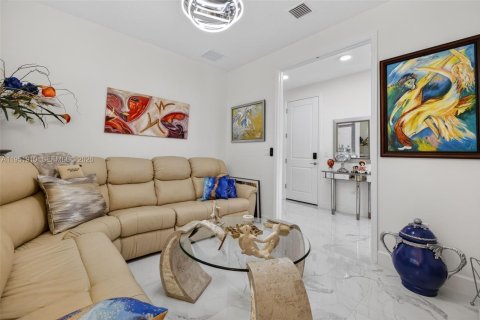 Снять в аренду виллу или дом в Порт-Сент-Луси, Флорида 2 спальни, 148.55м2, № 2006412 - фото 25