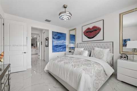 Снять в аренду виллу или дом в Порт-Сент-Луси, Флорида 2 спальни, 148.55м2, № 2006412 - фото 16