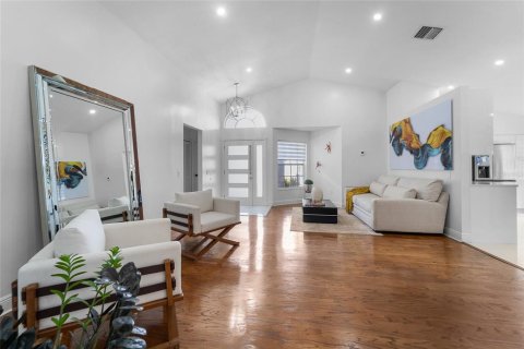 Villa ou maison à vendre à Tampa, Floride: 3 chambres, 144.09 m2 № 2316445 - photo 7