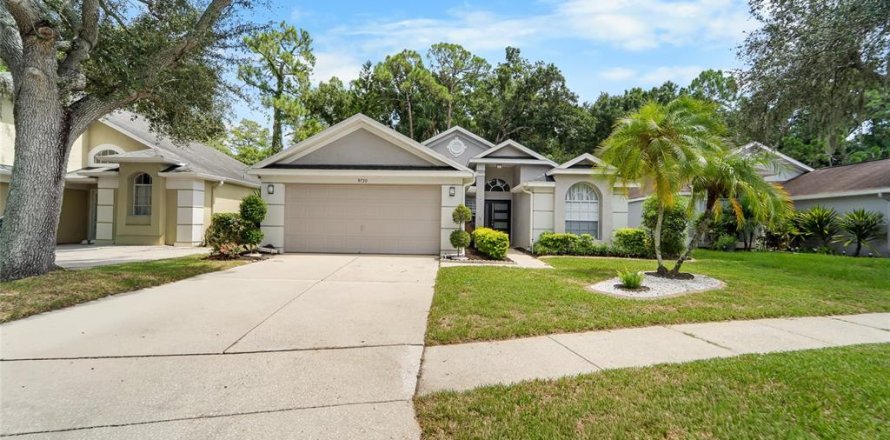 Villa ou maison à Tampa, Floride 3 chambres, 144.09 m2 № 2316445