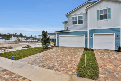 Townhouse in Saint Augustine, Florida 3 bedrooms, 129.69 sq.m. № 1791728 - photo 1
