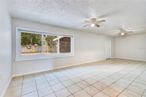 House in Ocoee, Florida 3 bedrooms, 148.36 sq.m. № 2224925 - photo 9