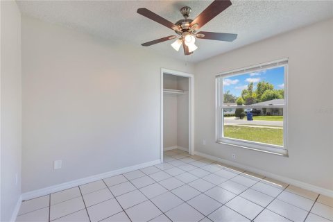 House in Ocoee, Florida 3 bedrooms, 148.36 sq.m. № 2224925 - photo 14