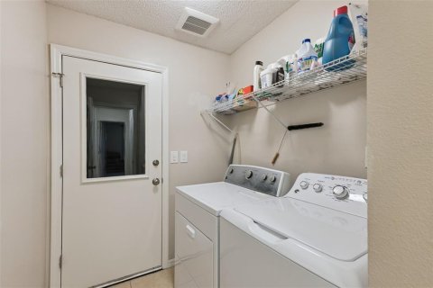 Villa ou maison à vendre à Longwood, Floride: 4 chambres, 209.03 m2 № 2433554 - photo 26