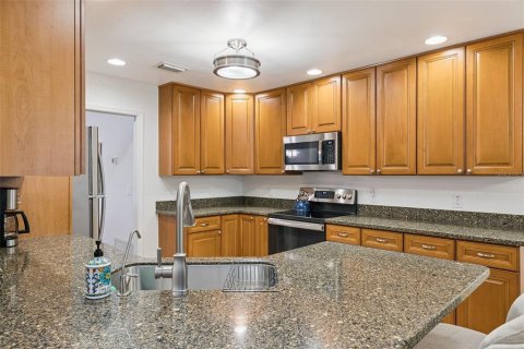 Villa ou maison à vendre à Longwood, Floride: 4 chambres, 209.03 m2 № 2433554 - photo 7