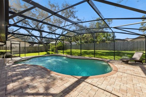 Villa ou maison à vendre à Longwood, Floride: 4 chambres, 209.03 m2 № 2433554 - photo 2