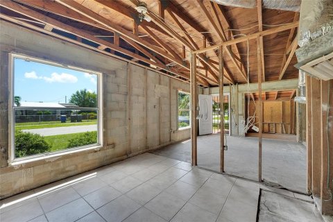 House in SOUTHERN PINES in St. Lucie, Florida 3 bedrooms, 101.26 sq.m. № 1876196 - photo 11