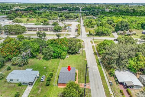 House in SOUTHERN PINES in St. Lucie, Florida 3 bedrooms, 101.26 sq.m. № 1876196 - photo 2