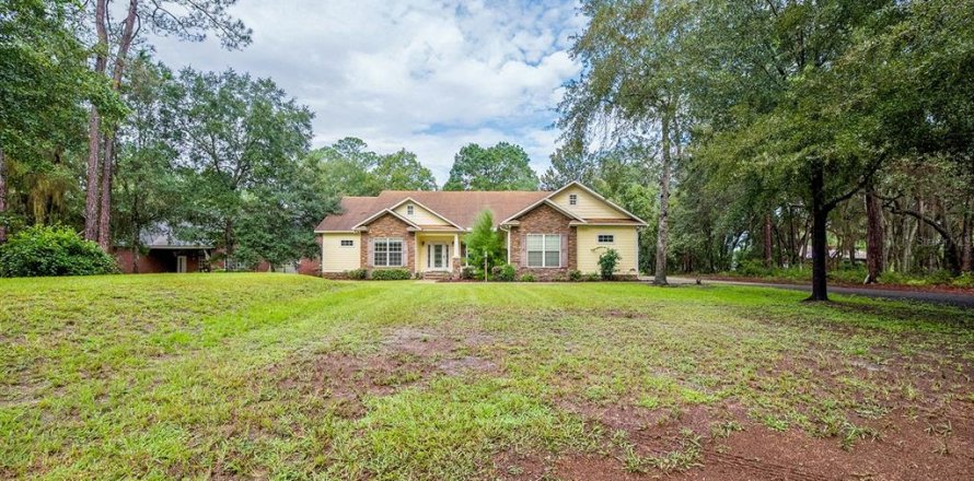 House in Starke, Florida 3 bedrooms, 200.85 sq.m. № 2325118