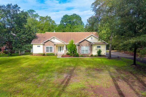 House in Starke, Florida 3 bedrooms, 200.85 sq.m. № 2325118 - photo 15
